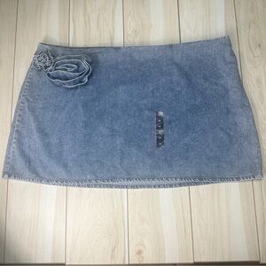 NWT Future Collective Rose Denim‎ Skirt Size 4x